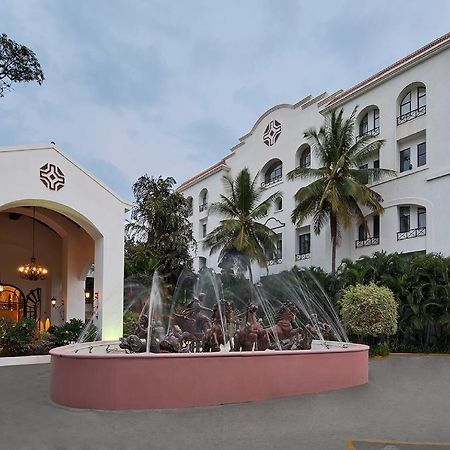 The Golden Palms Hotel & Spa Chik Bānavar Dış mekan fotoğraf