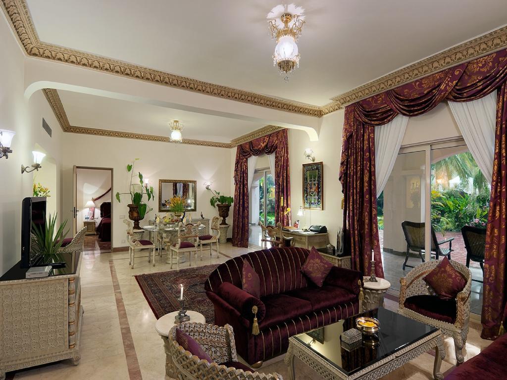 The Golden Palms Hotel & Spa Chik Bānavar Dış mekan fotoğraf