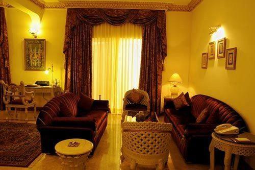 The Golden Palms Hotel & Spa Chik Bānavar Dış mekan fotoğraf