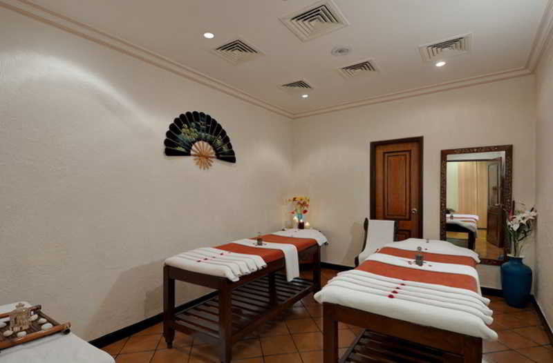 The Golden Palms Hotel & Spa Chik Bānavar Dış mekan fotoğraf