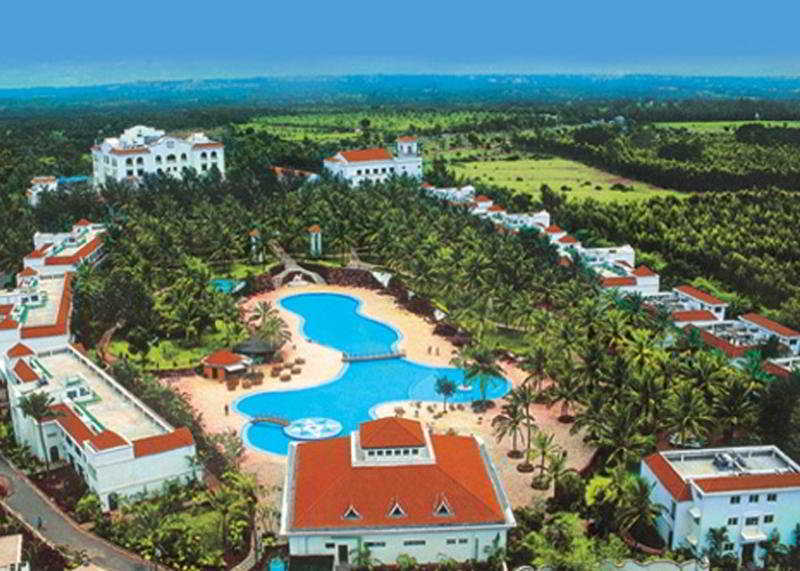 The Golden Palms Hotel & Spa Chik Bānavar Dış mekan fotoğraf